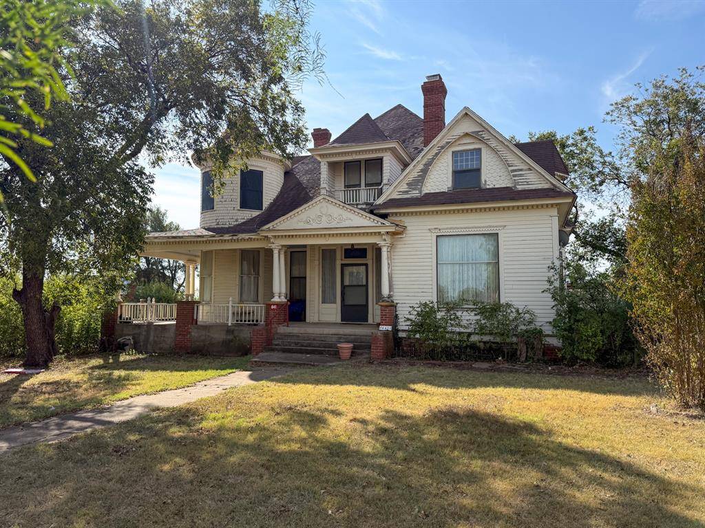 Baird, TX 79504,641 W 2nd Street