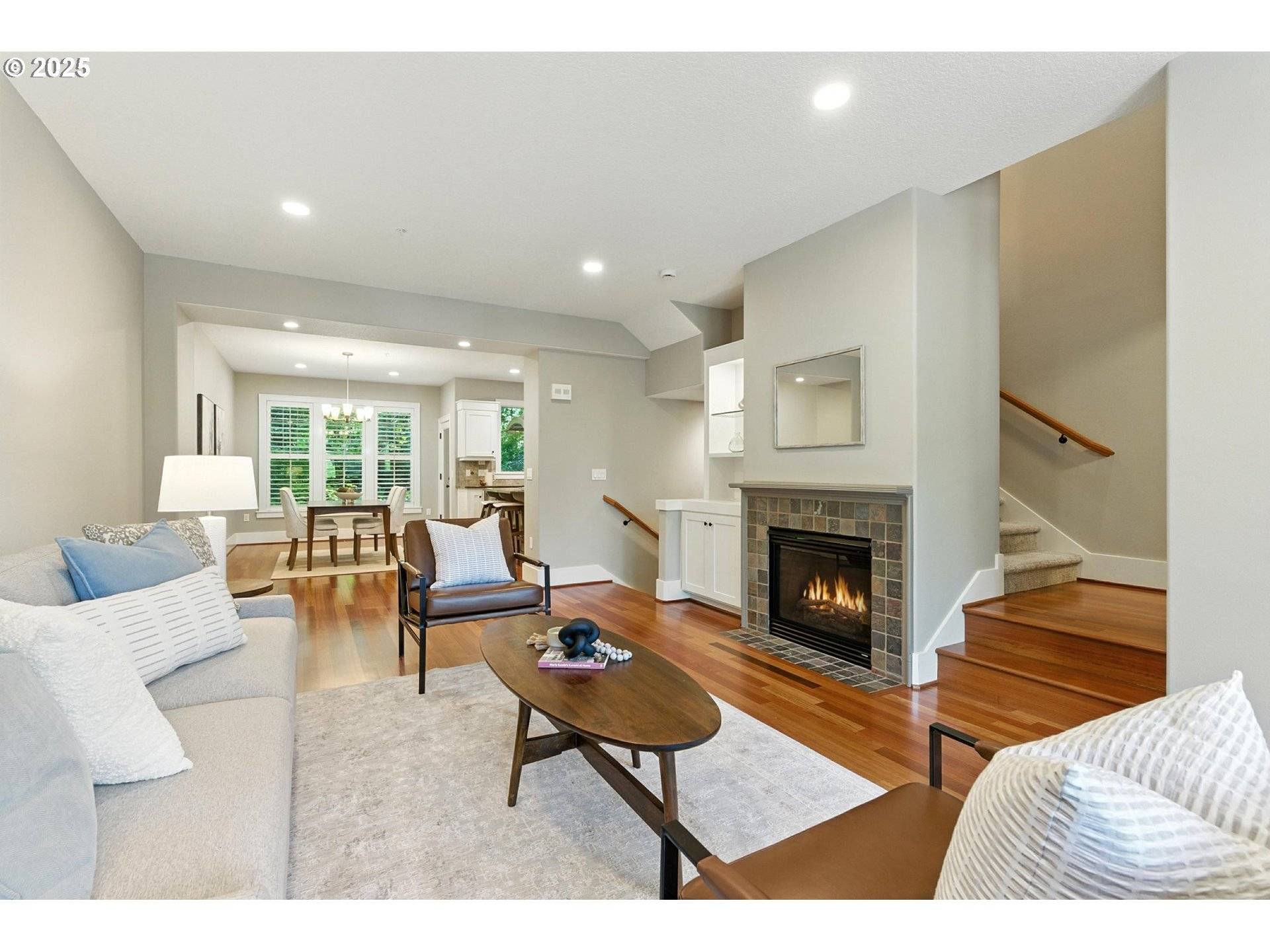 Lake Oswego, OR 97035,5057 W SUNSET DR