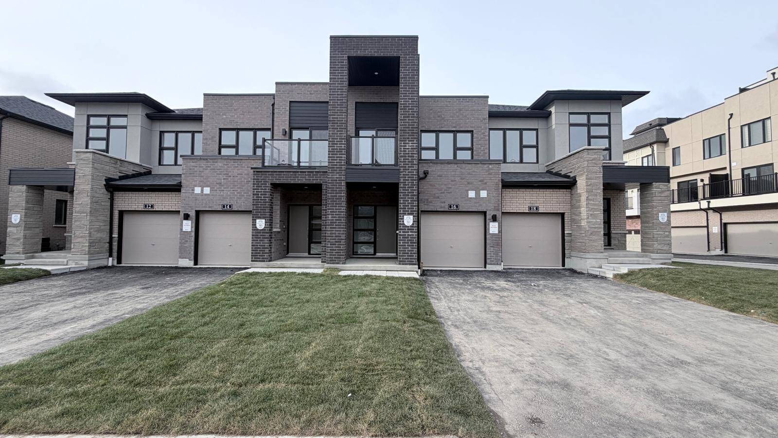 Markham, ON L6C 3M7,16 Harvey bunker CRES