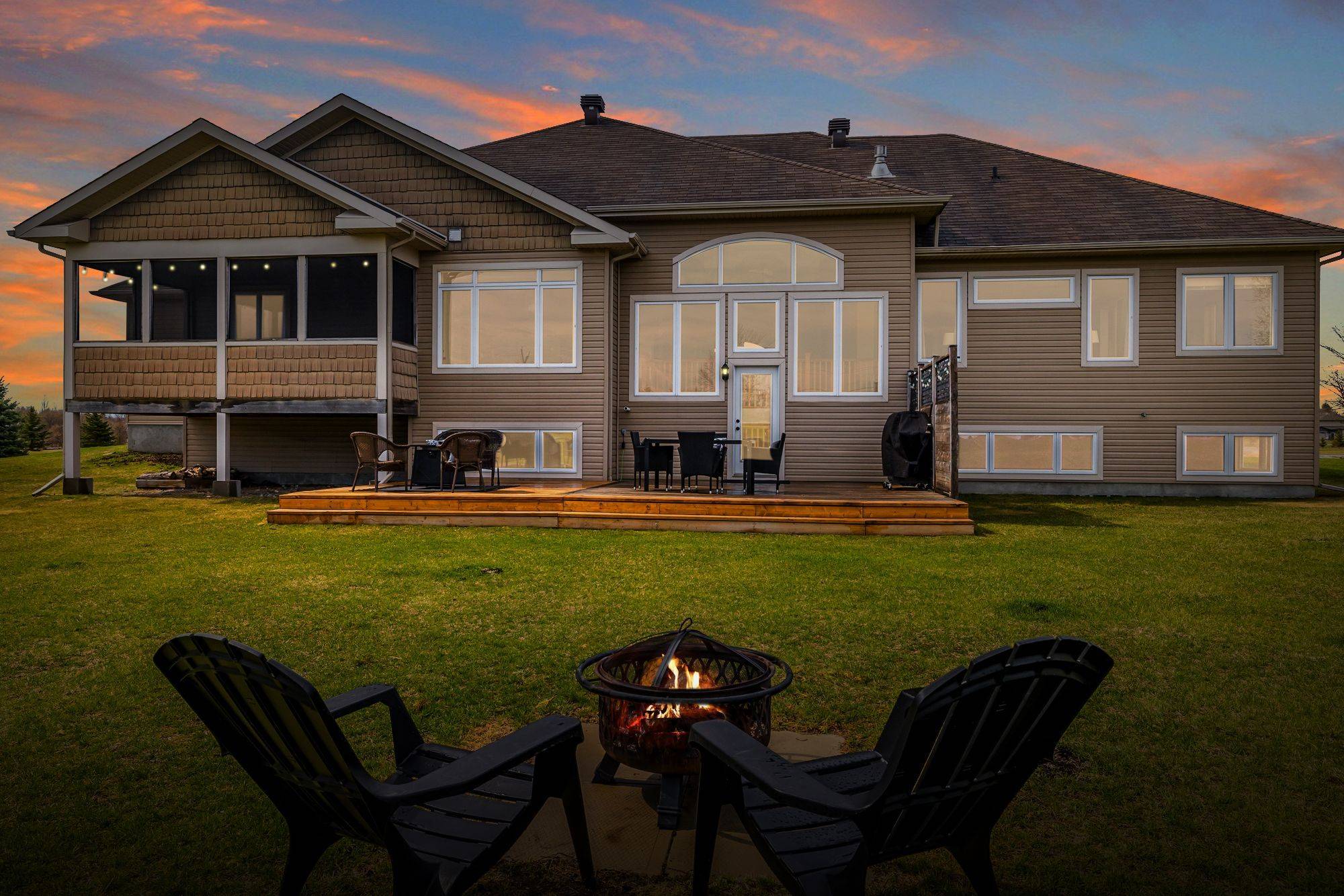 Carp - Huntley Ward, ON K0A 1L0,270 West Lake CIR