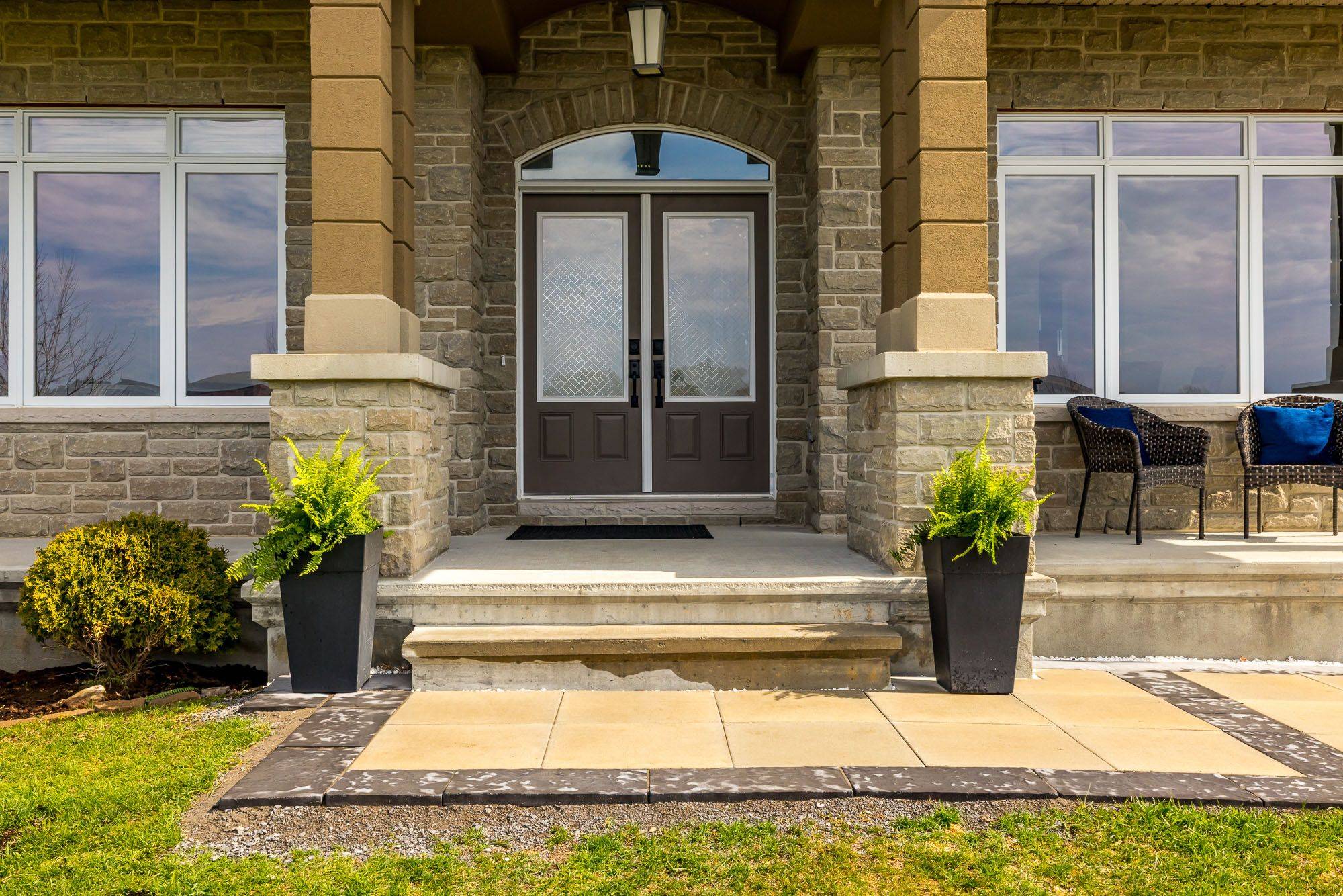 Carp - Huntley Ward, ON K0A 1L0,270 West Lake CIR