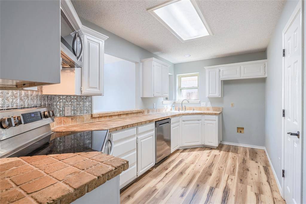 Keller, TX 76248,2123 Ridgecliff Drive