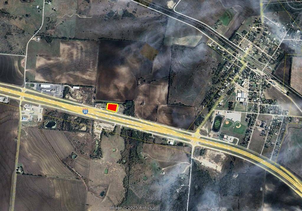 1056-1058 Ih 35 S, Abbott, TX 76621