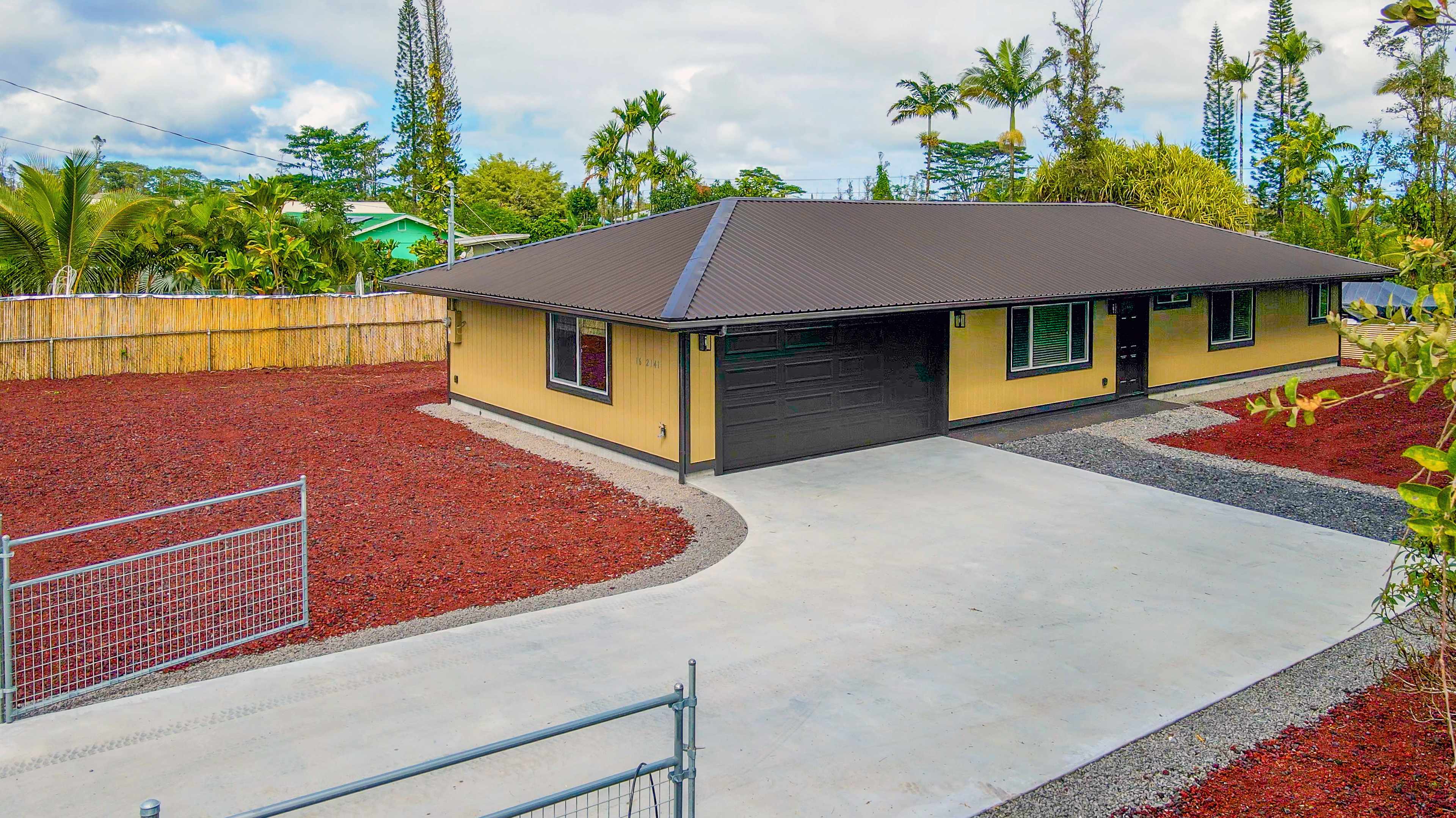 Pahoa, HI 96778,16-2141 SILVERSWORD DR