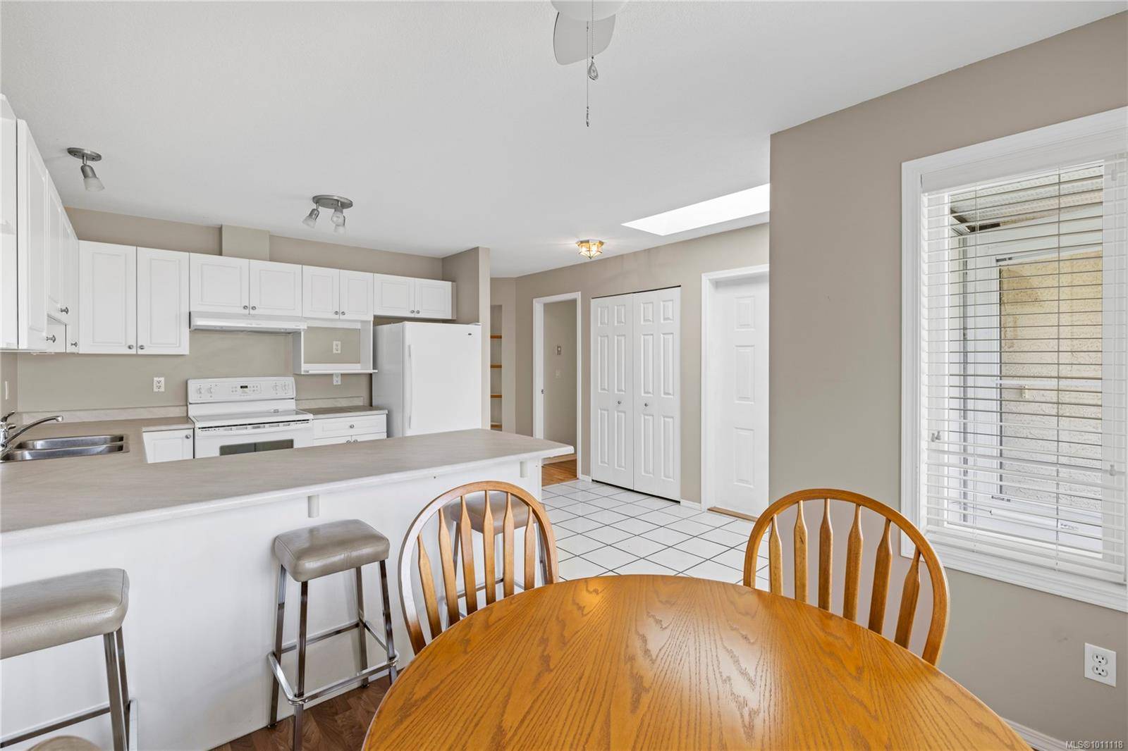 Parksville, BC V9P 2M6,454 Morison Ave #11