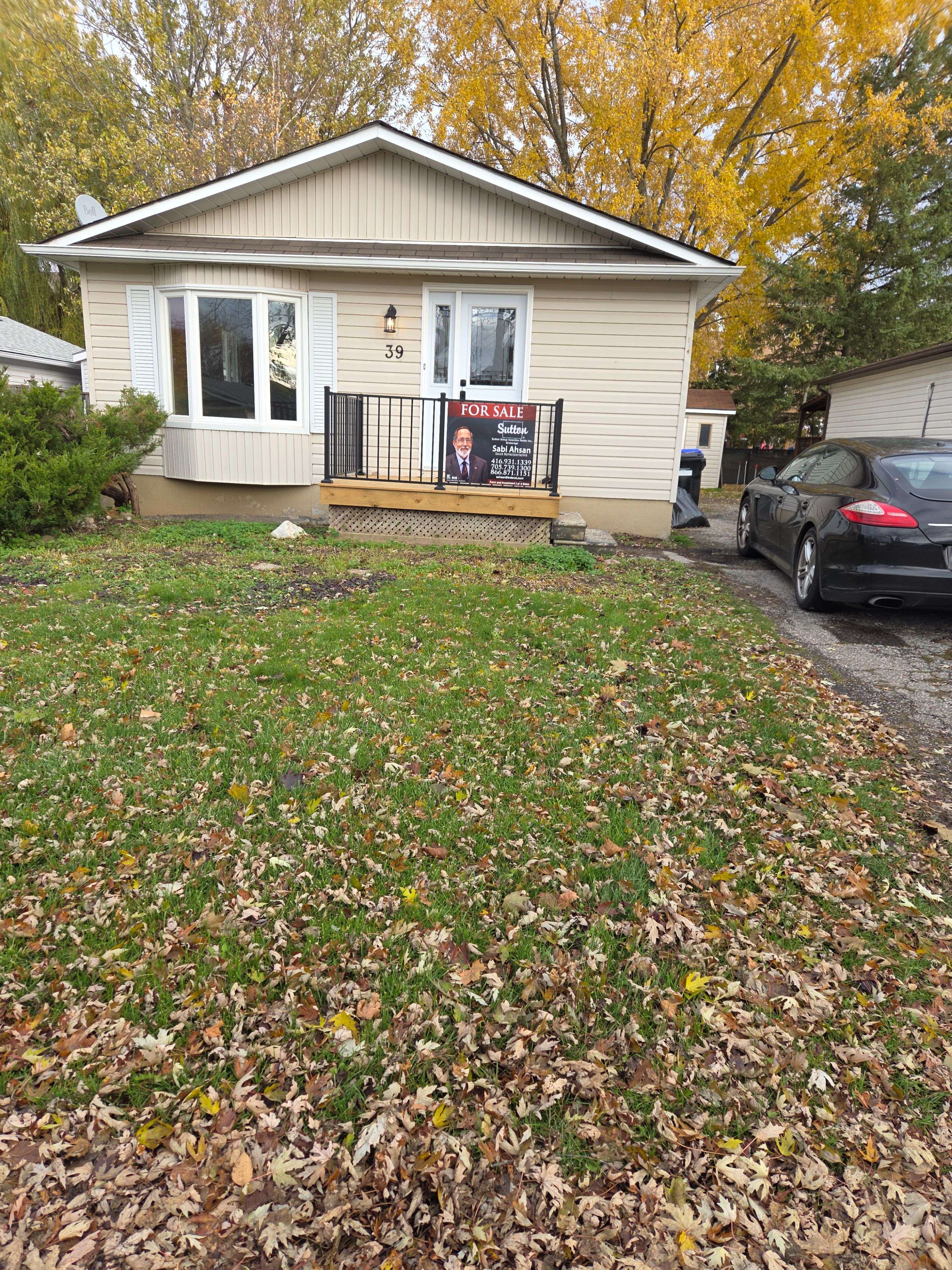 Innisfil, ON L0L 1L0,39 Royal Oak DR