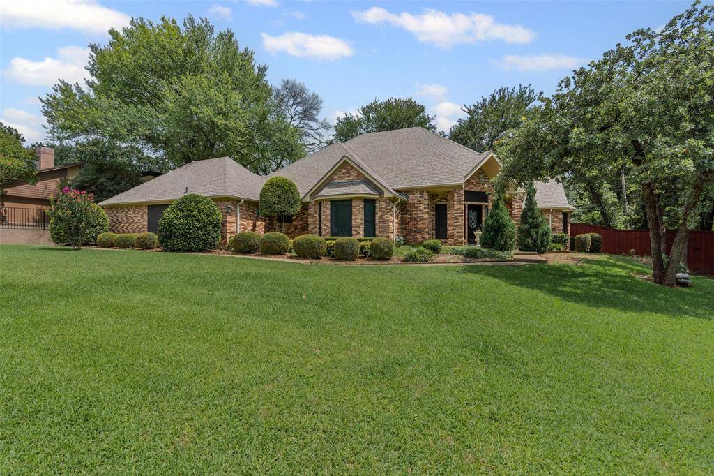 Arlington, TX 76016,6318 Amicable Drive