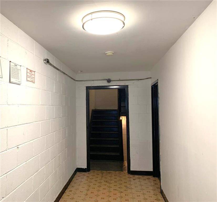 Staten Island, NY 10304,75 Thompson ST North