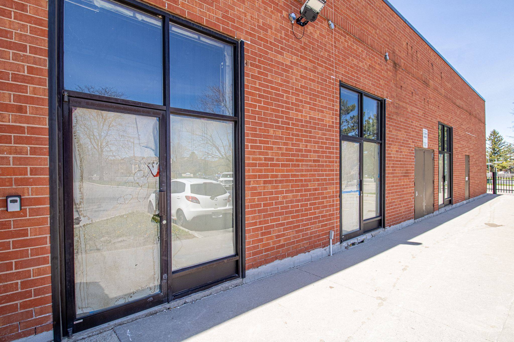 Toronto E11, ON M1B 3H1,30 Dean Park RD #19