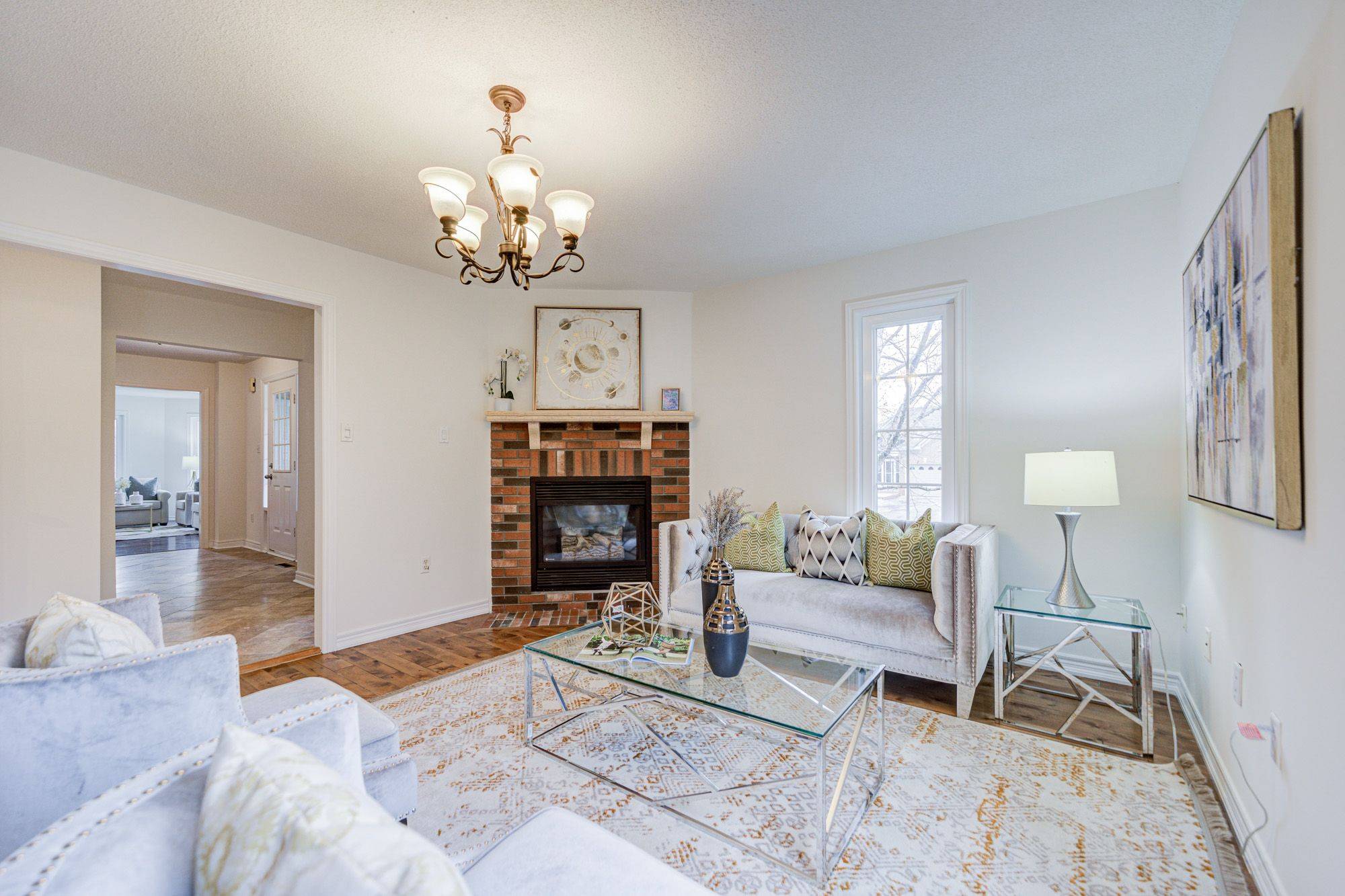 Aurora, ON L4G 6Y5,223 Deerglen TER