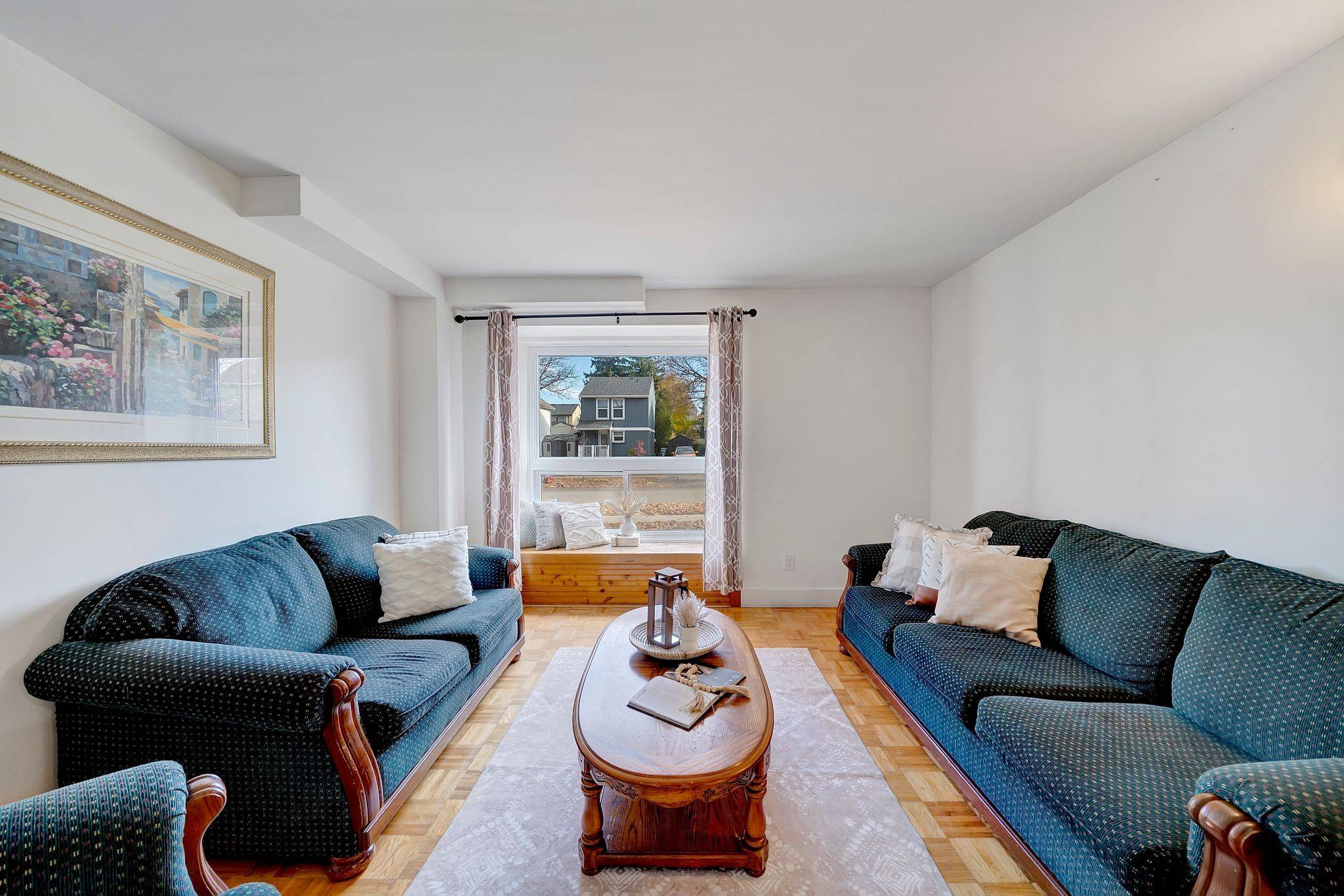 Hamilton, ON L8V 2V2,408 East 21st ST