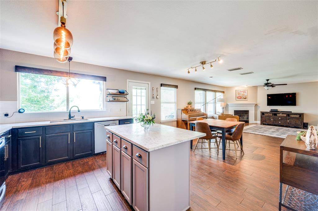 Aubrey, TX 76227,1405 Cardinal Way