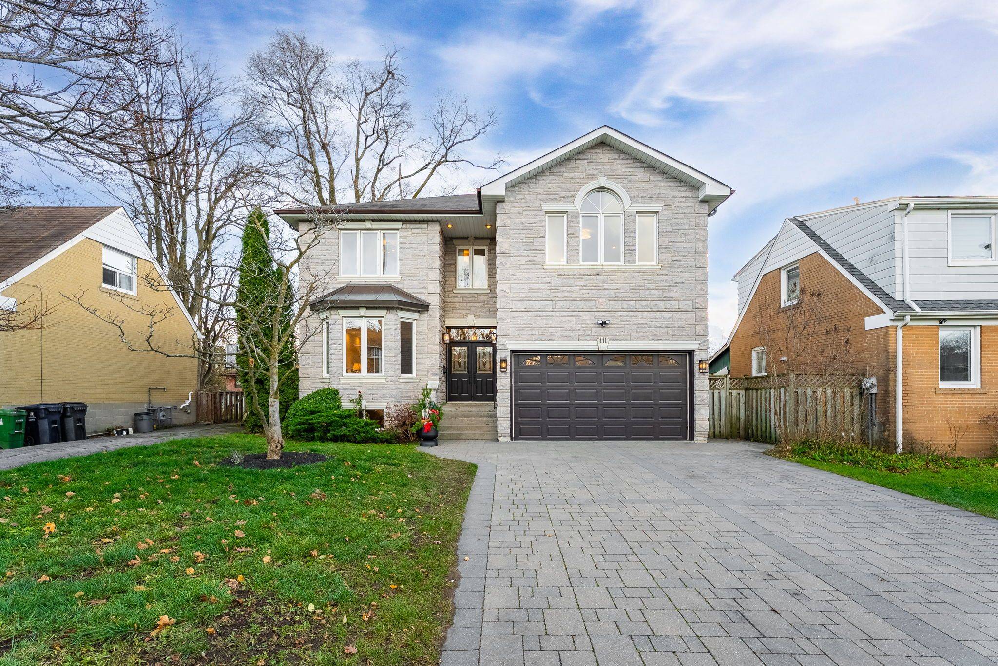 Toronto C07, ON M2M 1M2,111 Pleasant AVE