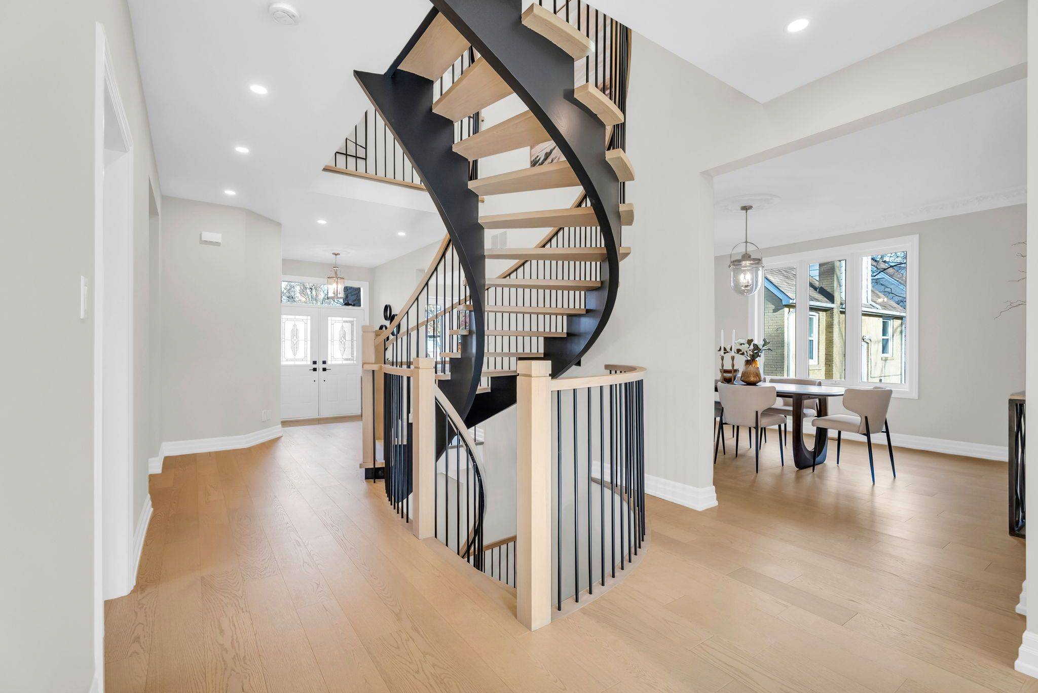 Toronto C07, ON M2M 1M2,111 Pleasant AVE