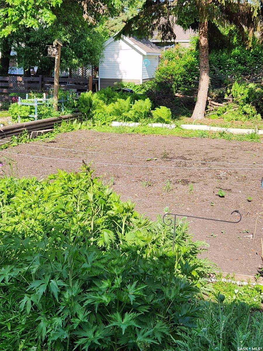 Whitewood, SK S0G 5C0,807 Elsinore STREET