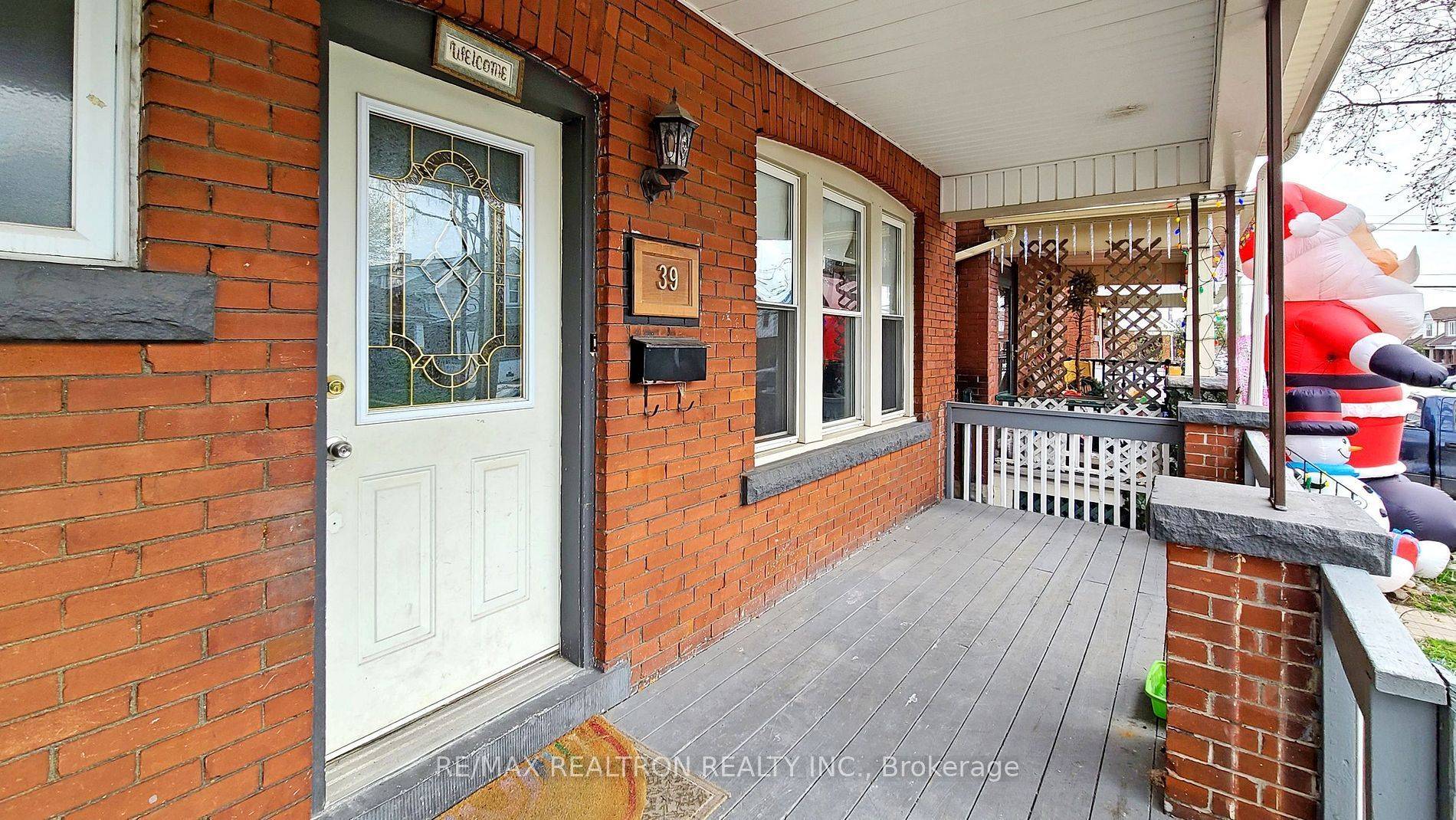 Hamilton, ON L8L 7L9,39 Belmont AVE