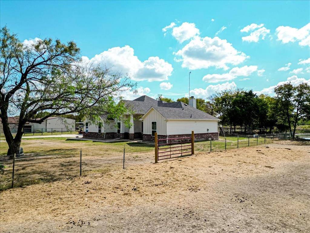 Greenville, TX 75402,3327 County Road 2182