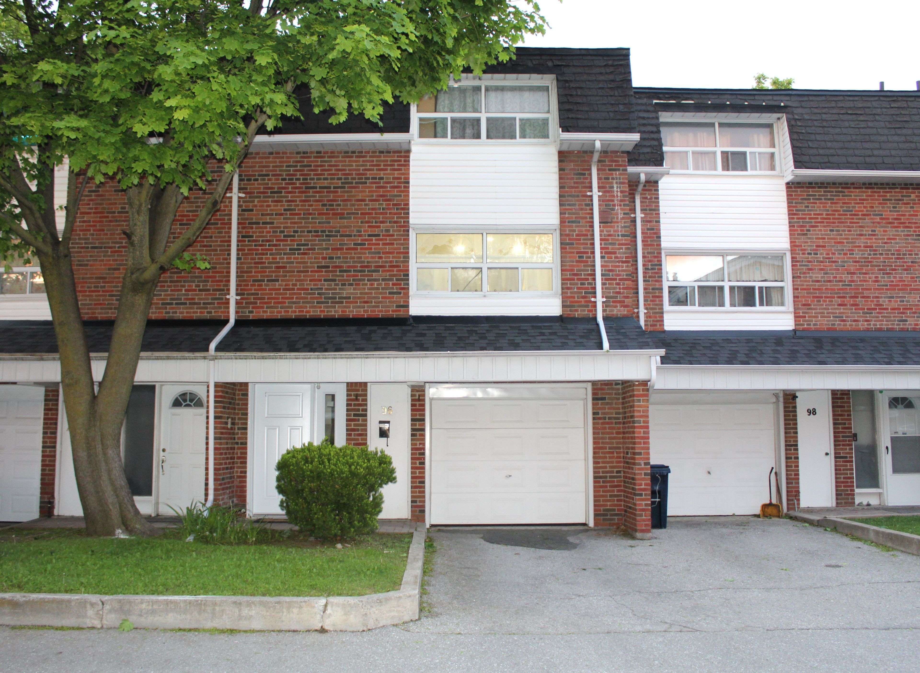 Toronto E09, ON M1E 4G4,96 Trailridge CRES