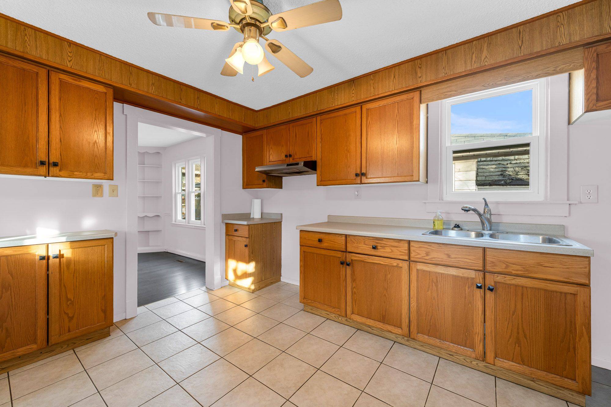 St. Catharines, ON L2R 2L4,36 Elizabeth ST