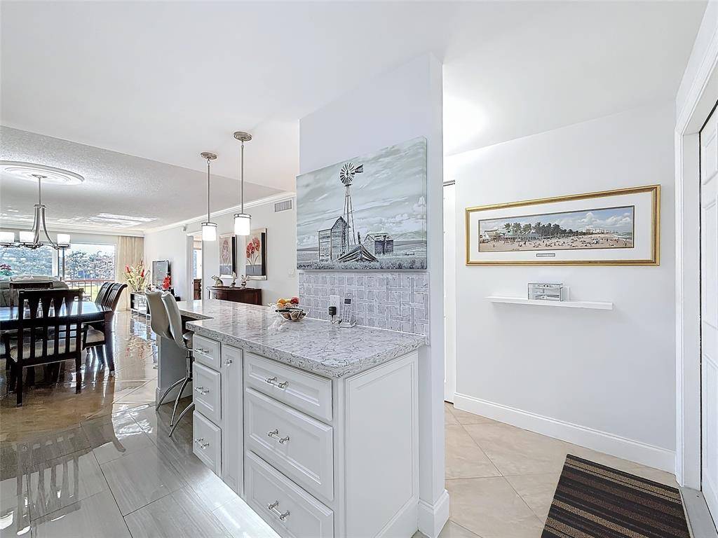 Lauderhill, FL 33319,6200 NW 44th St #305