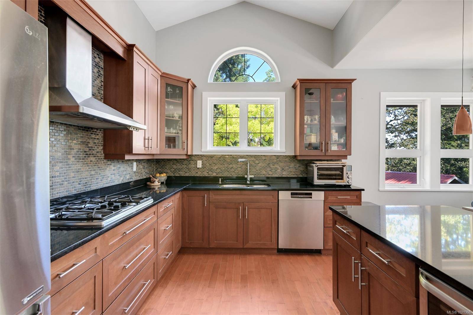 Central Saanich, BC V8M 1A6,6799 Jedora Dr