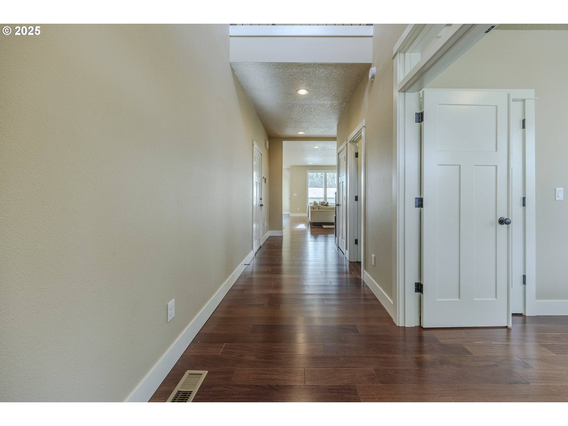 Eugene, OR 97408,1930 STERLING PARK PL