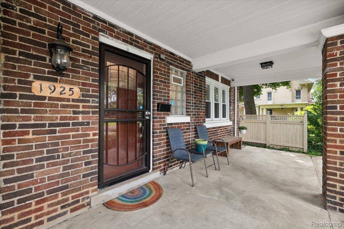 Detroit, MI 48206,1925 Chicago BLVD