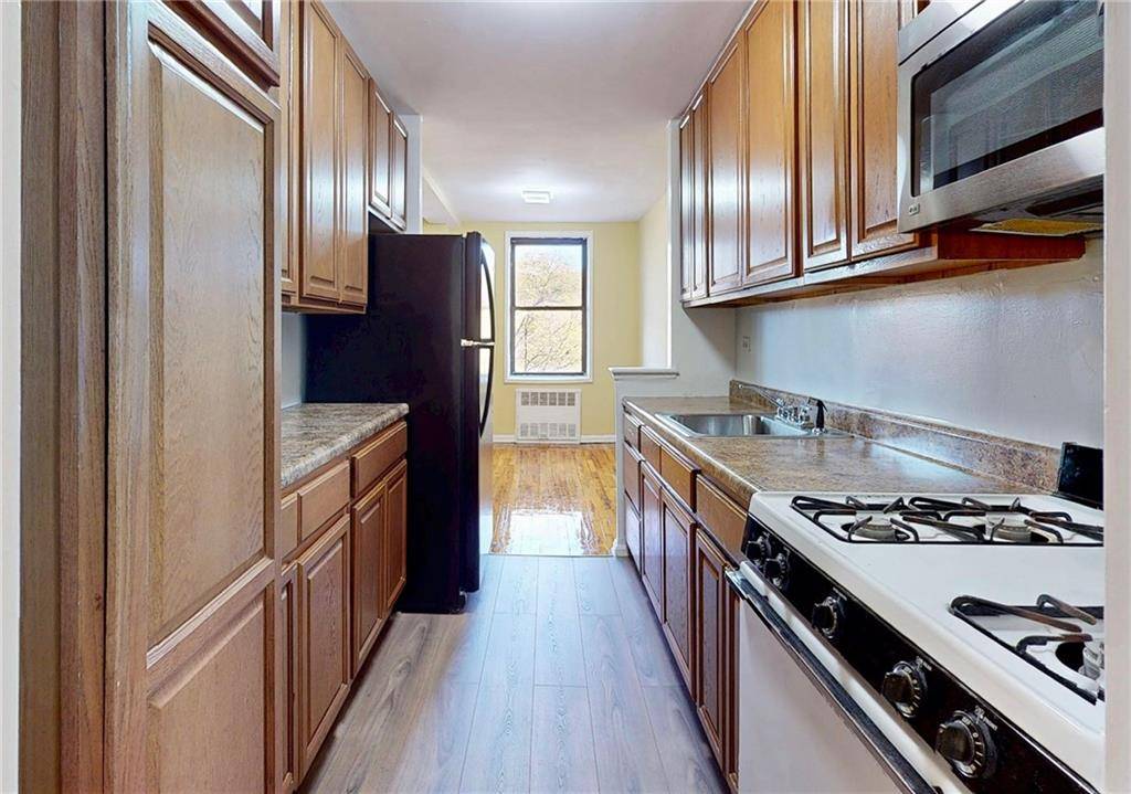 Brooklyn, NY 11218,540 Ocean Pkwy #4H