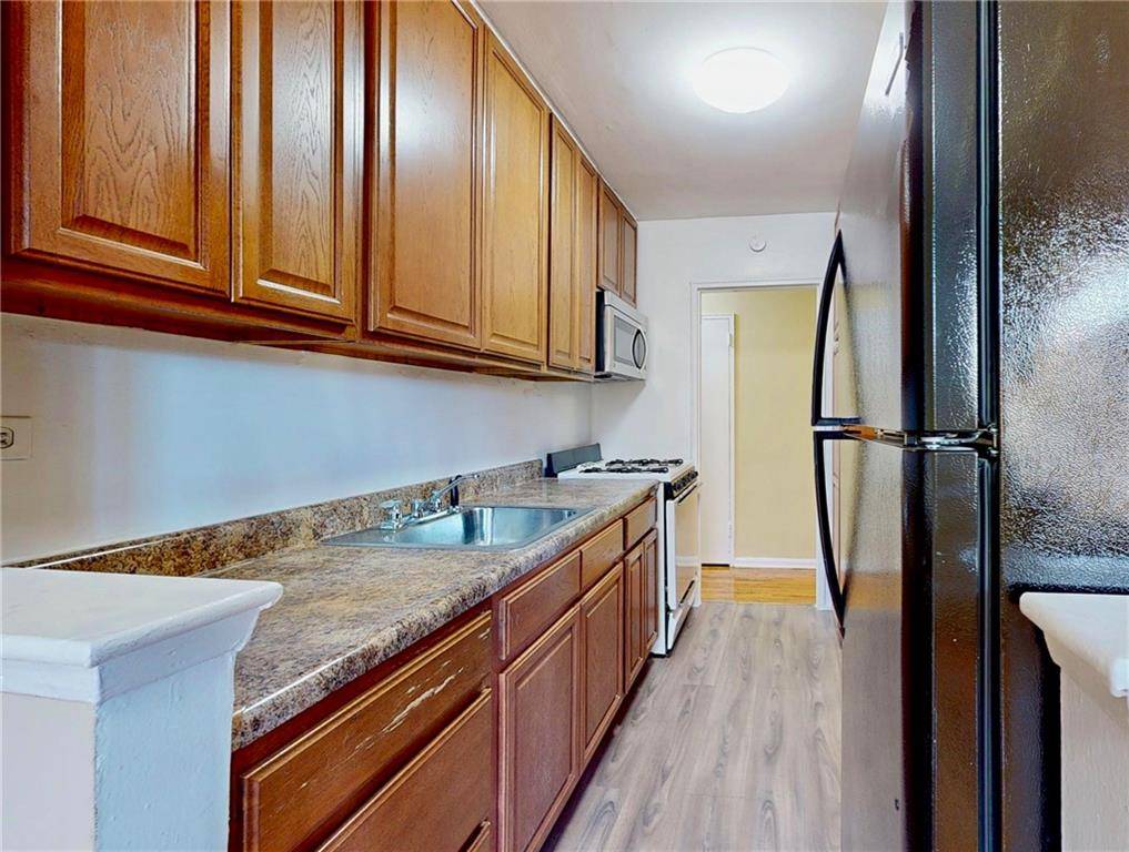 Brooklyn, NY 11218,540 Ocean Pkwy #4H