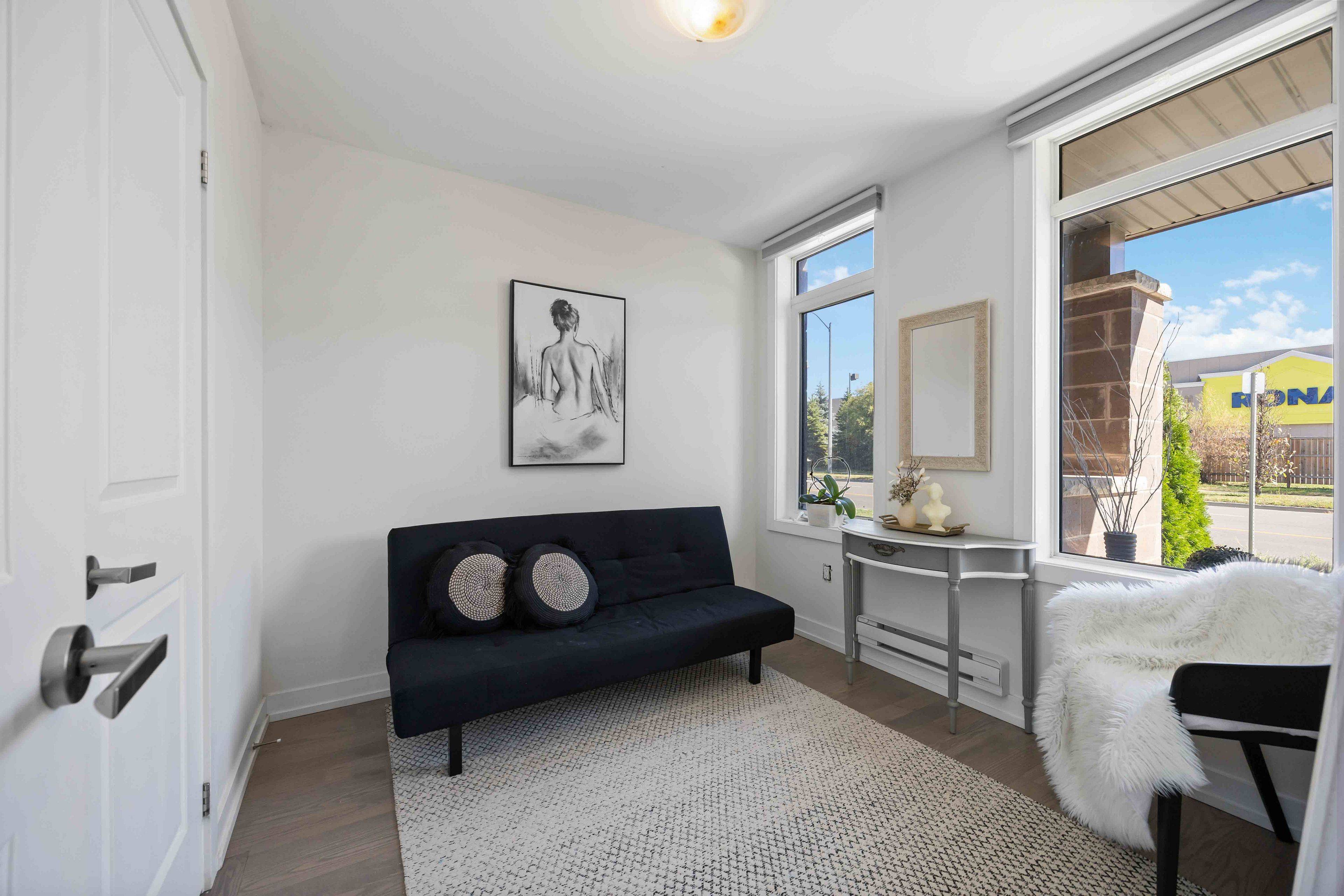 Vaughan, ON L6A 4Z2,50 Troon AVE