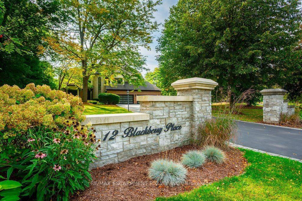 Hamilton, ON L0R 1H2,12 Blackberry PL