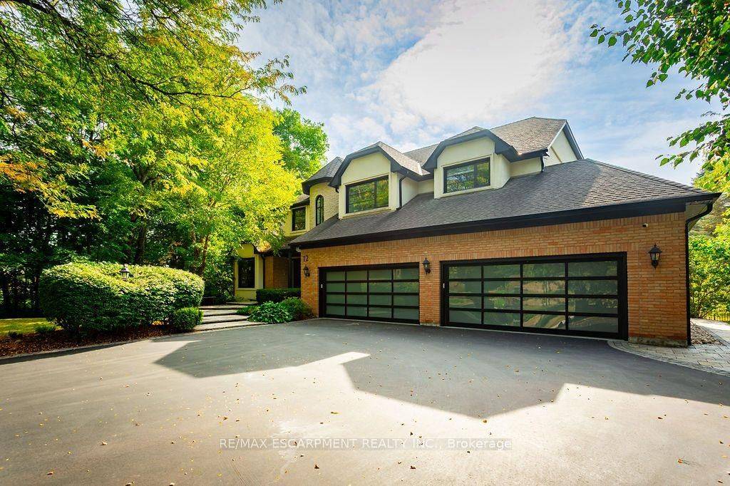 Hamilton, ON L0R 1H2,12 Blackberry PL