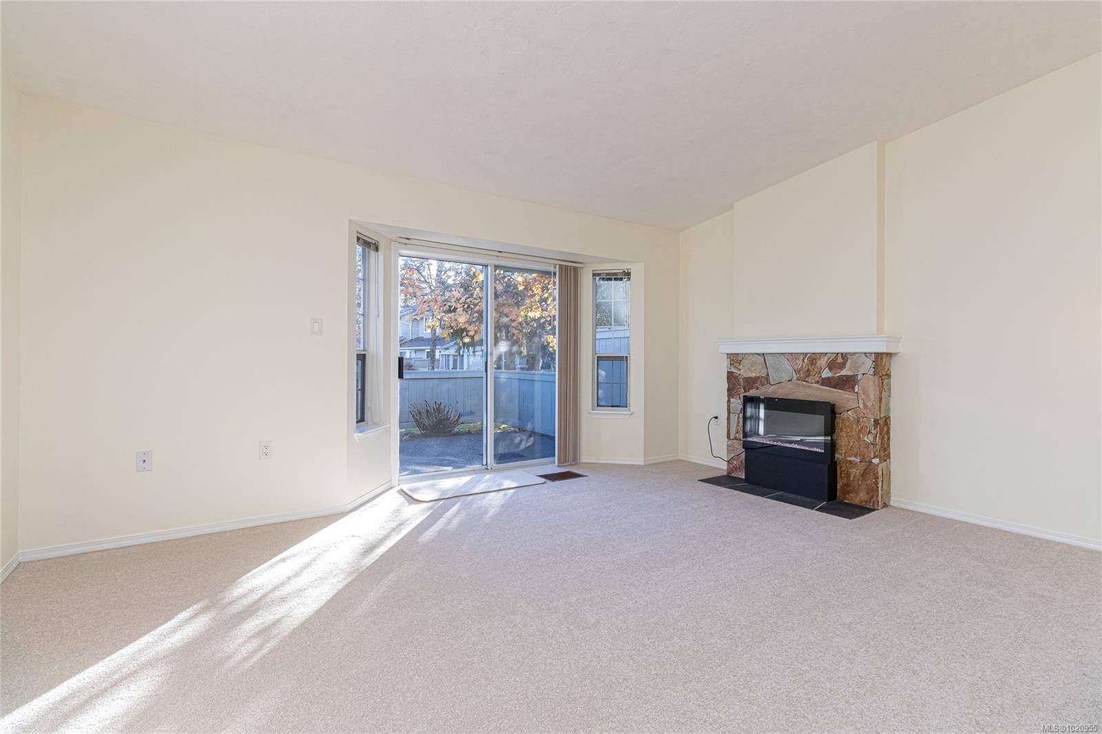 Central Saanich, BC V8M 2C1,2600 Ferguson Rd #41