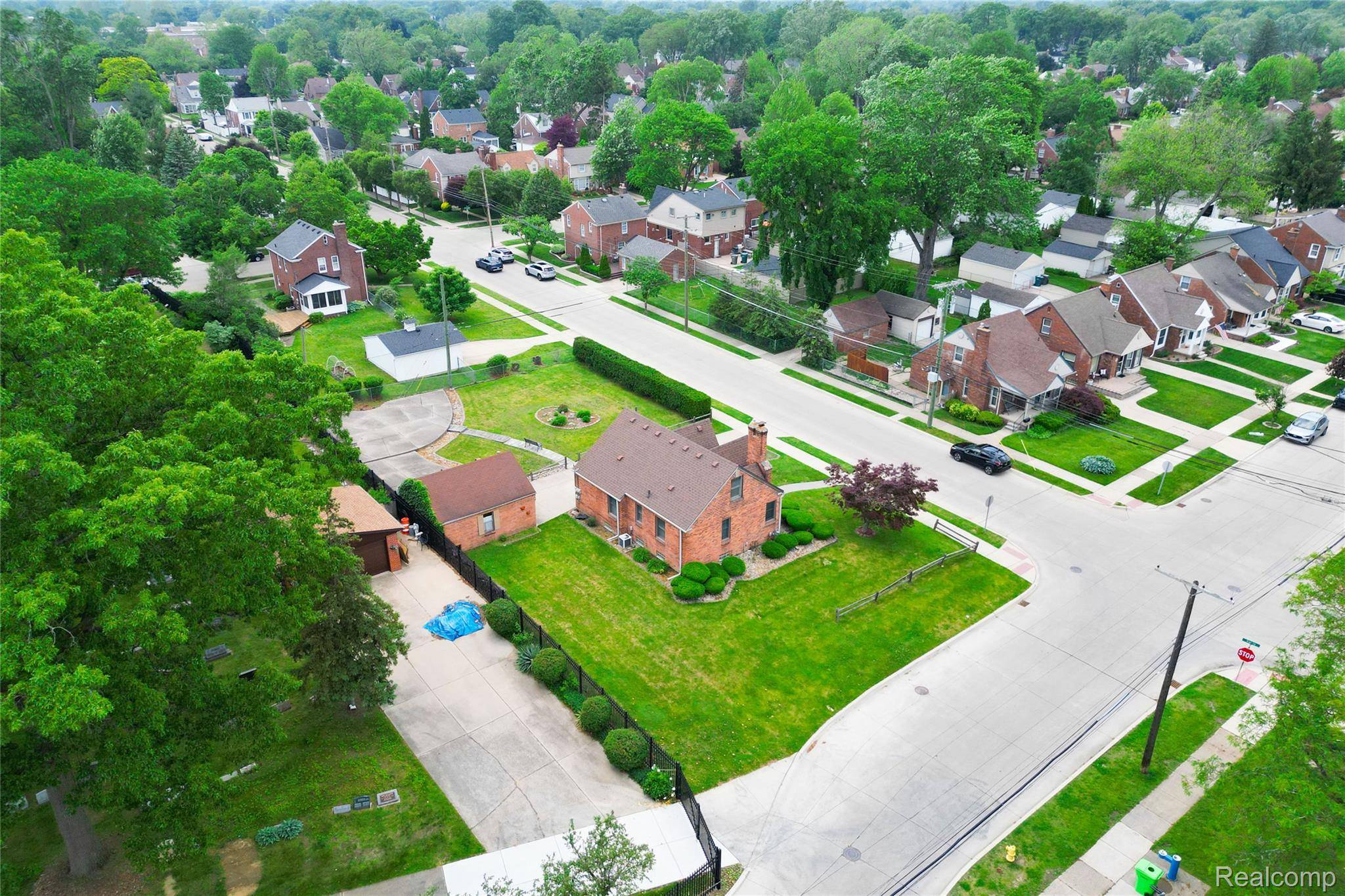 Dearborn, MI 48128,23211 Myrtle ST