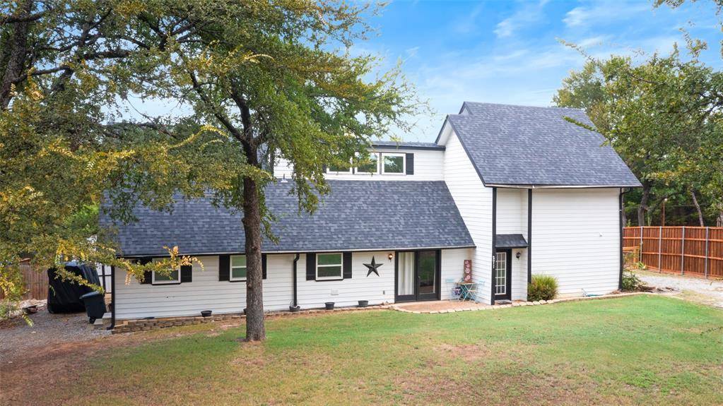 Pottsboro, TX 75076,271 Lakewood Lane