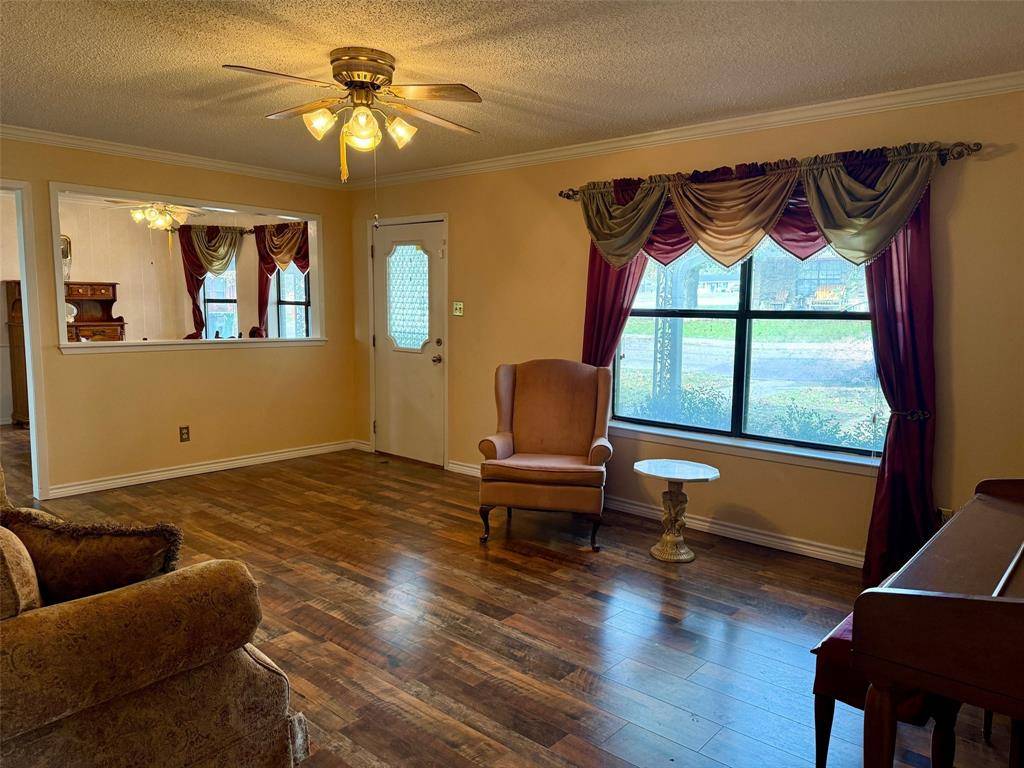 Collinsville, TX 76233,300 Denton Court