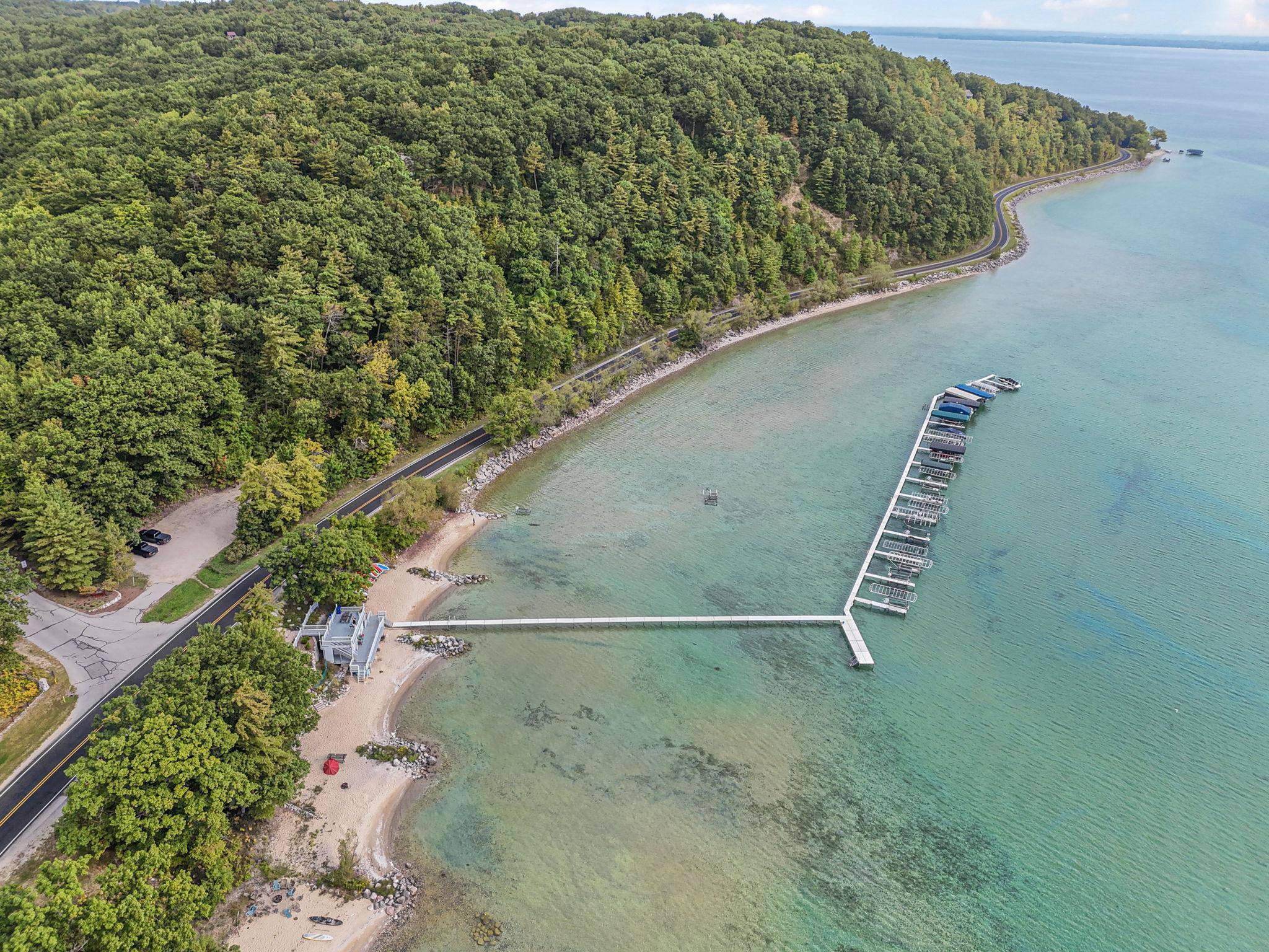 Traverse City, MI 49686,3073 Ogidaki TRL