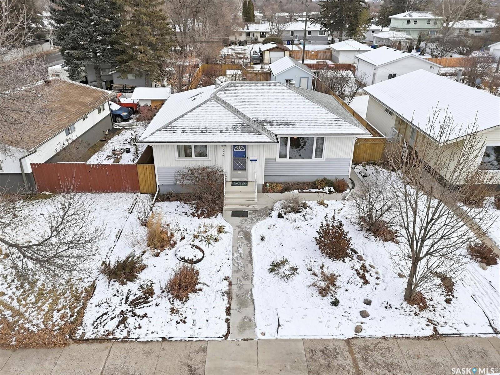 Saskatoon, SK S7L 2X8,334 Q AVENUE N