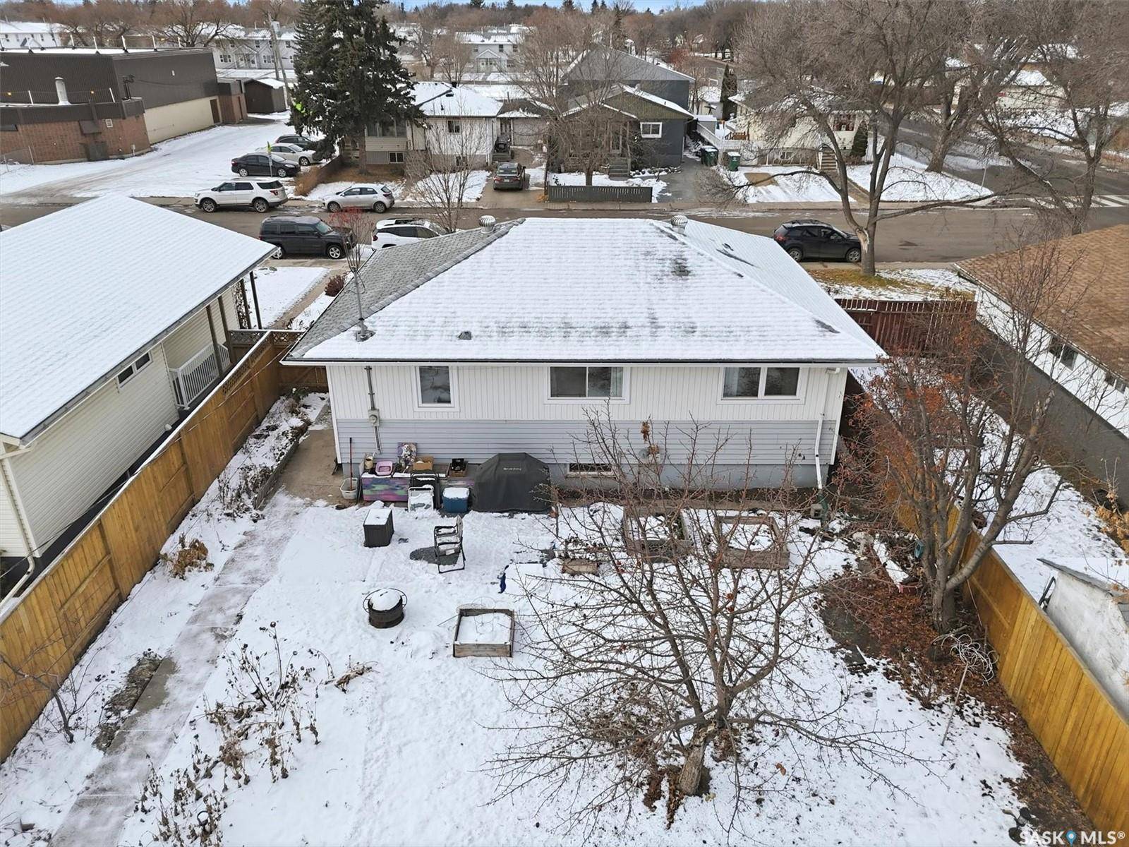 Saskatoon, SK S7L 2X8,334 Q AVENUE N
