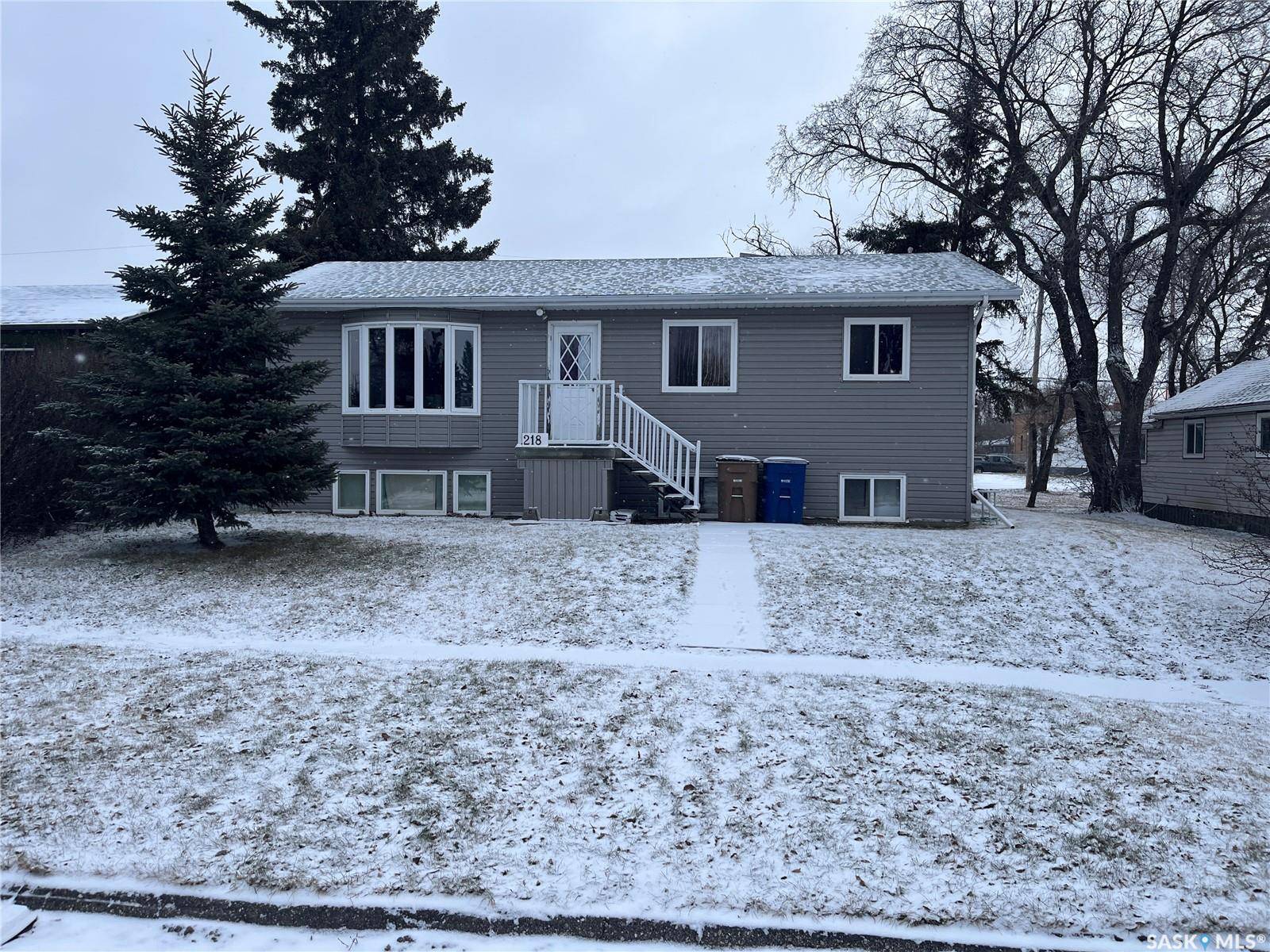 Wadena, SK S0A 4J0,218 1st STREET NW