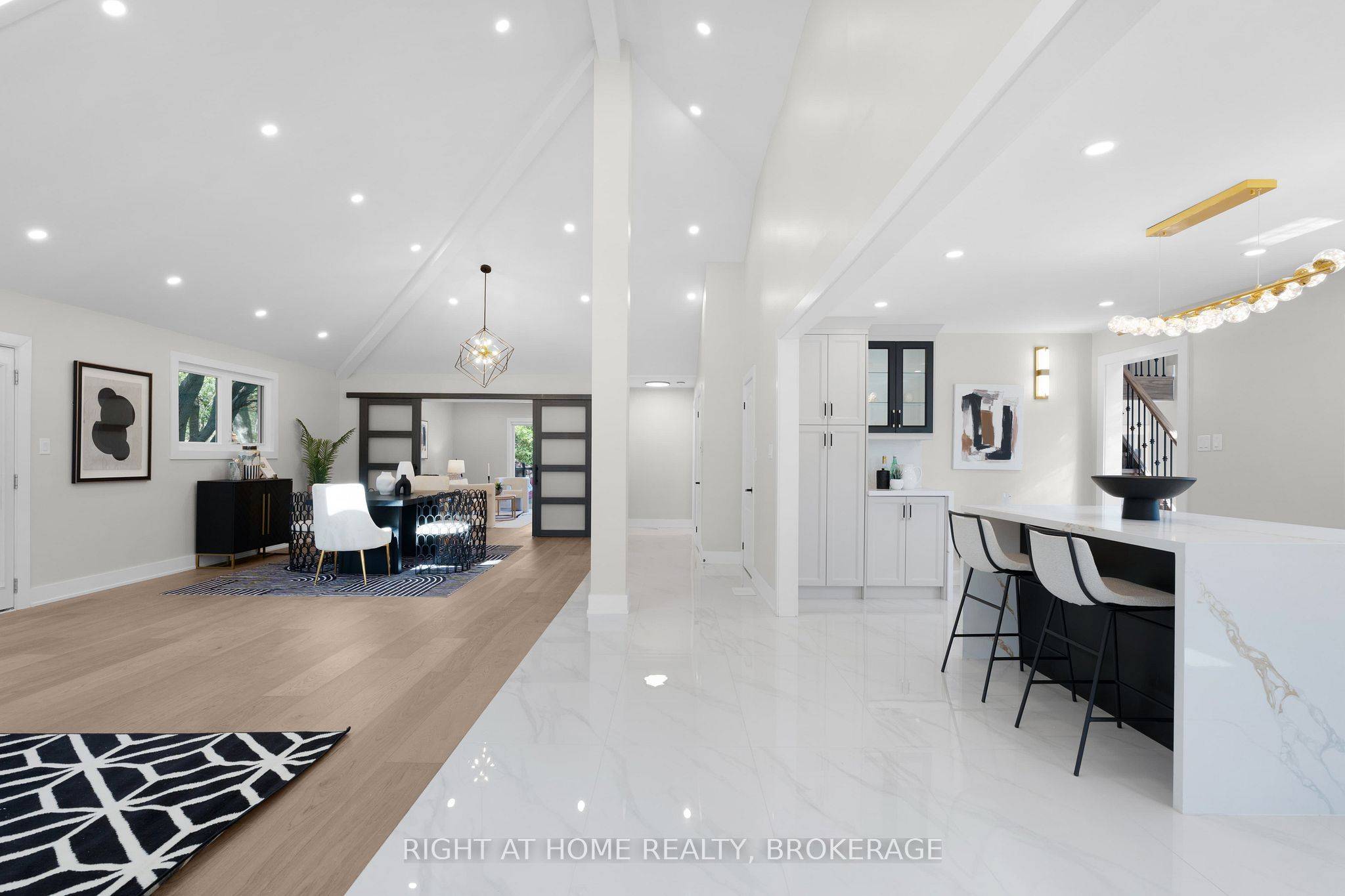 Hamilton, ON L9G 2K3,347 Mapledene DR