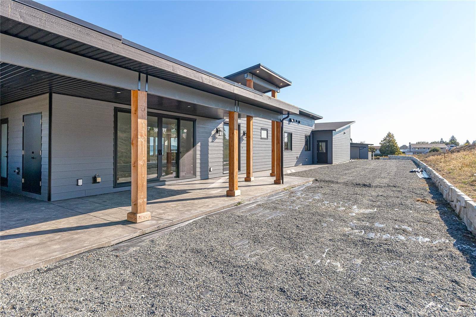 Saltair, BC V9G 1Z7,10928 Grandview Rd