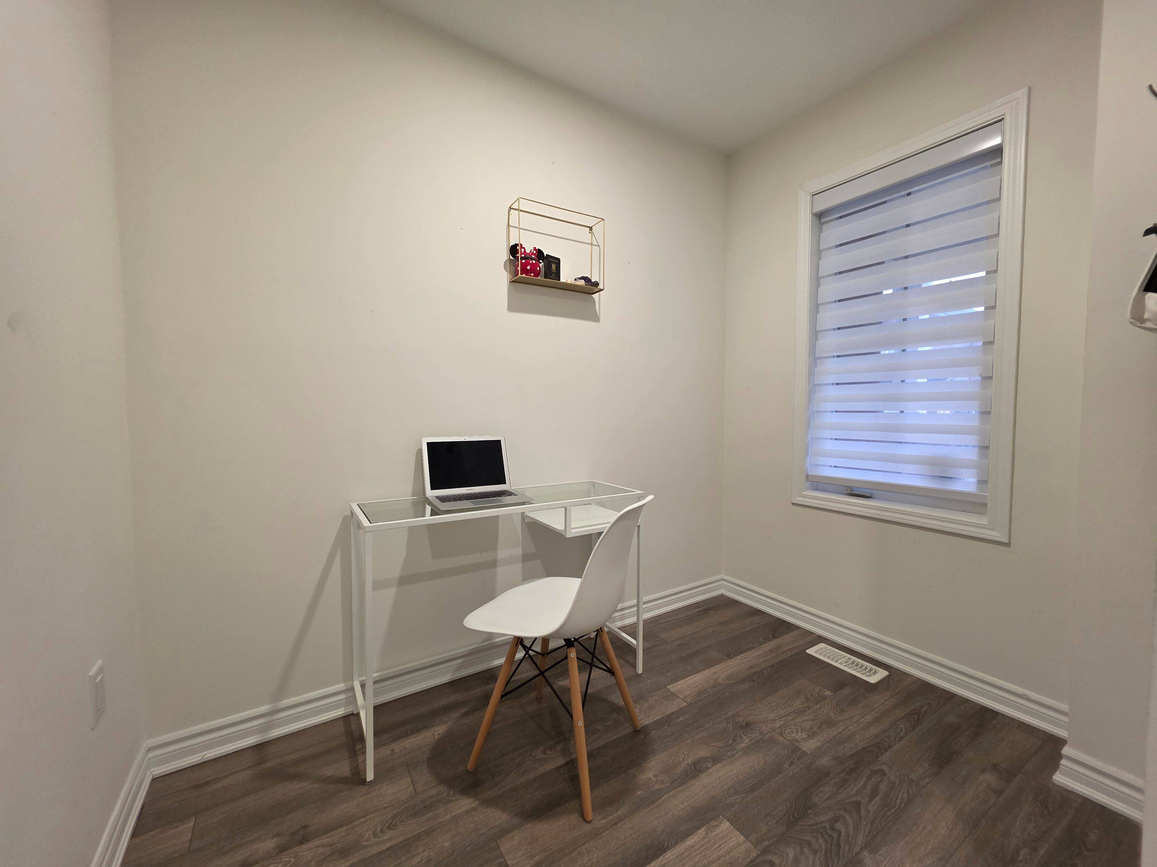 Milton, ON L9E 1C5,301 Beasley TER