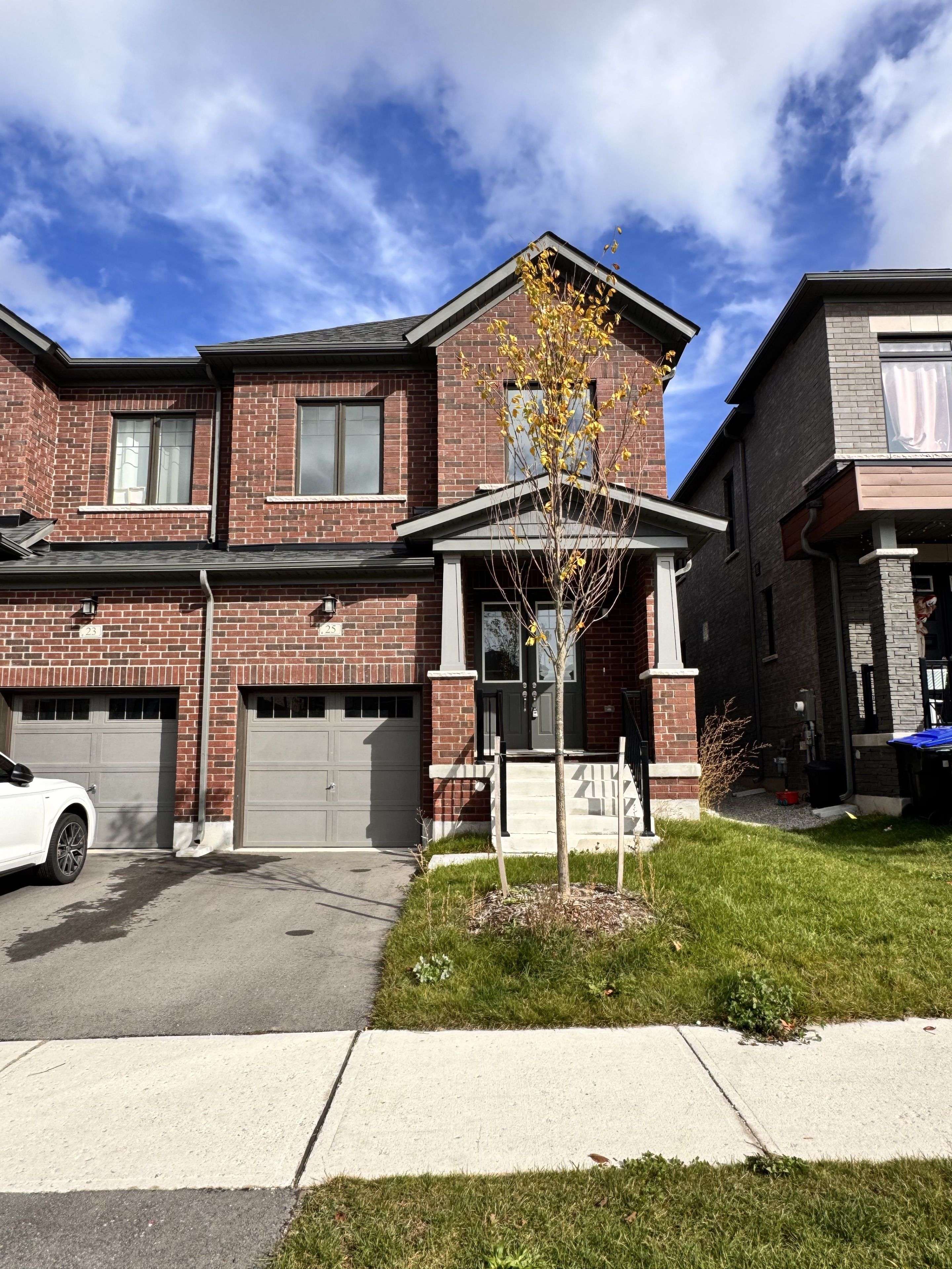 Springwater, ON L9X 2E4,25 Periwinkle RD