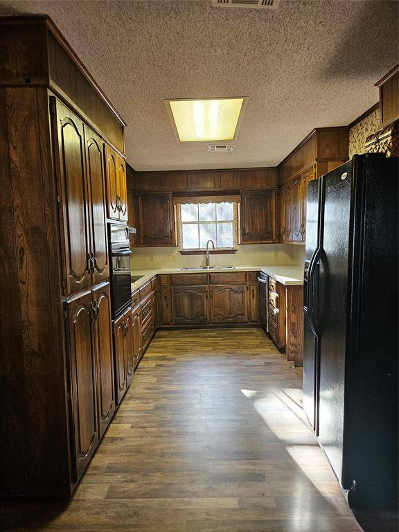 Mart, TX 76664,1447 Red Gate Road