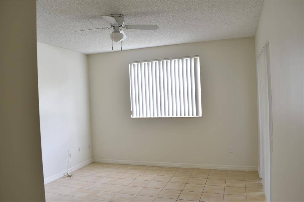 Davie, FL 33328,2600 S University Dr #111