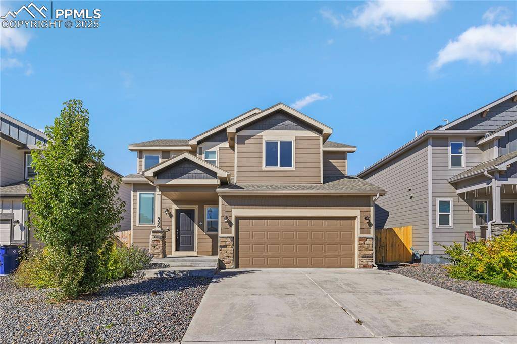 Colorado Springs, CO 80915,956 Bidwell DR