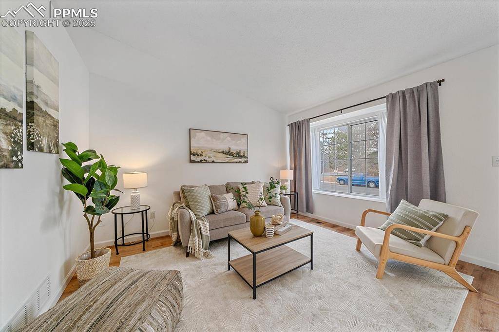 Highlands Ranch, CO 80129,10578 Hyacinth LN