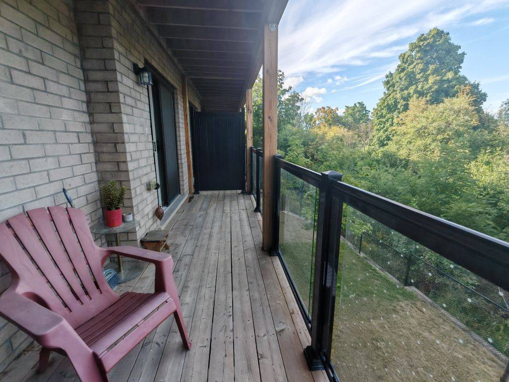 Toronto W10, ON M9W 0G1,19 Woodstream DR