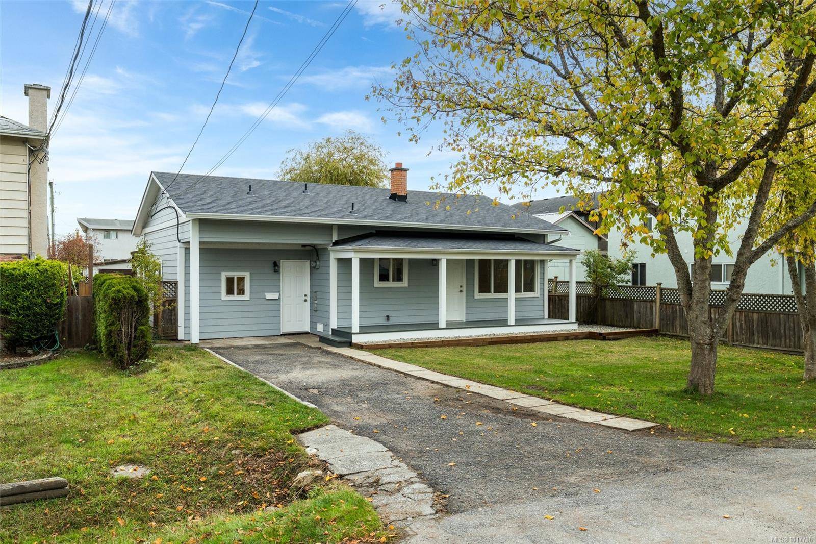 Sidney, BC V8L 2Y5,9617 Fourth St